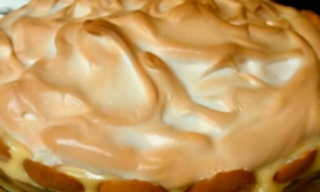 Banana Pudding by Roberta Black