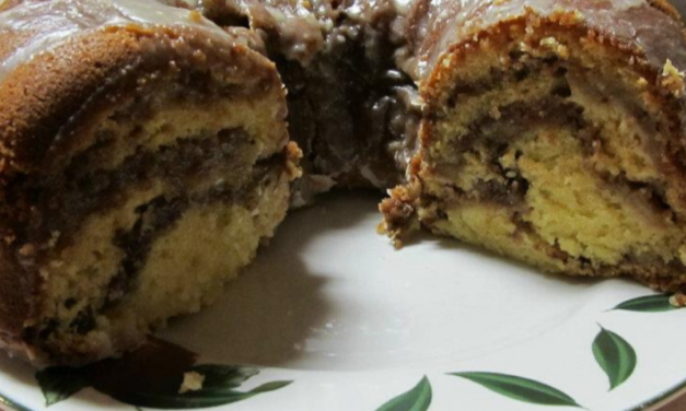 Apple Sour Cream Pound Cake by Janice Groves